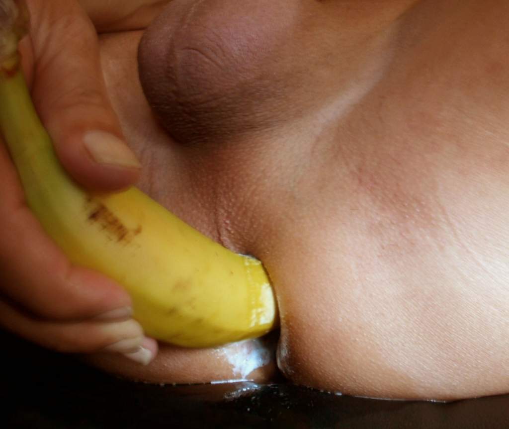 Banana penetrates Butthole